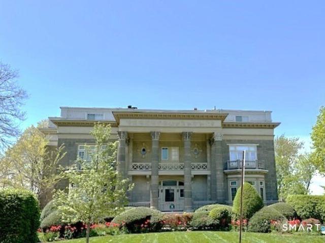 Condo for sale in New Haven, Connecticut