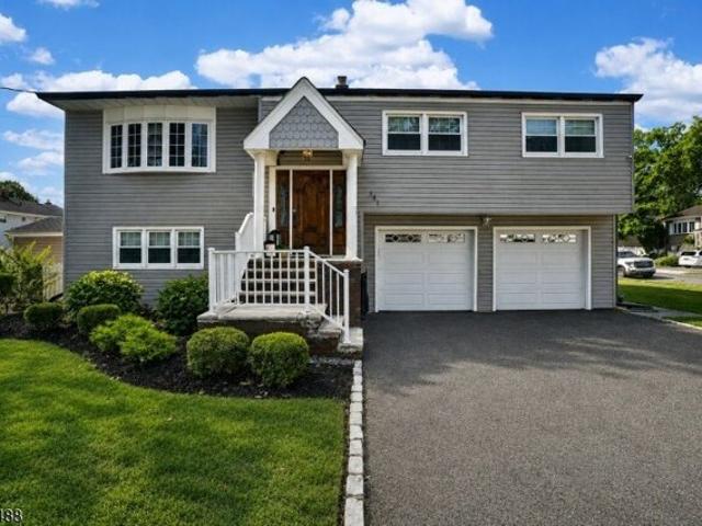 House for sale in Clark, New Jersey