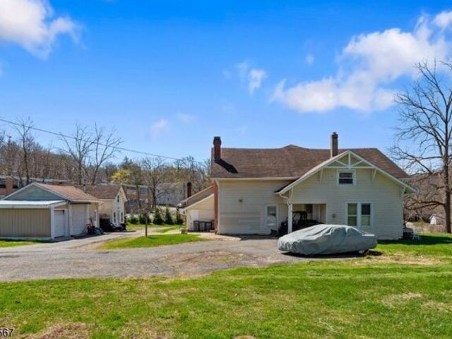 House for sale in Landing, New Jersey