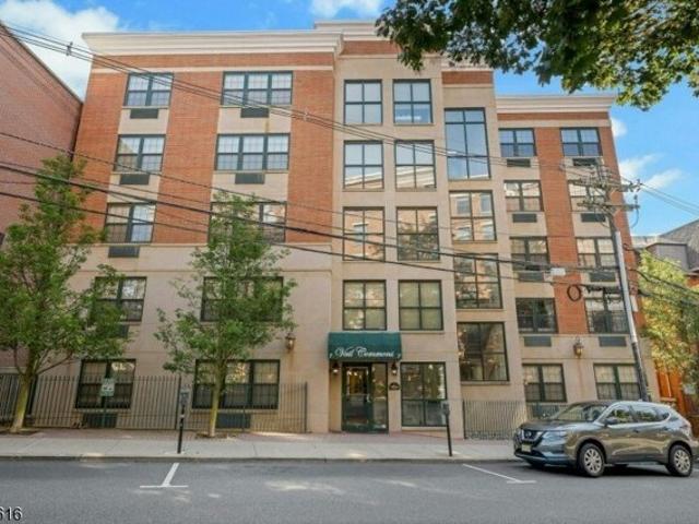Condo for sale in Morristown