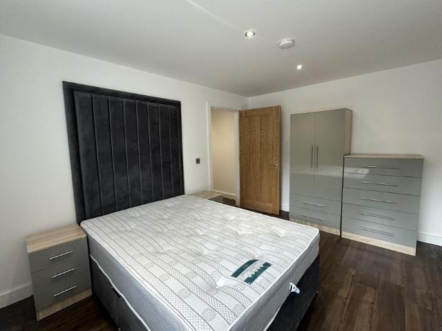 Apartment for rent in Huddersfield, Springwood