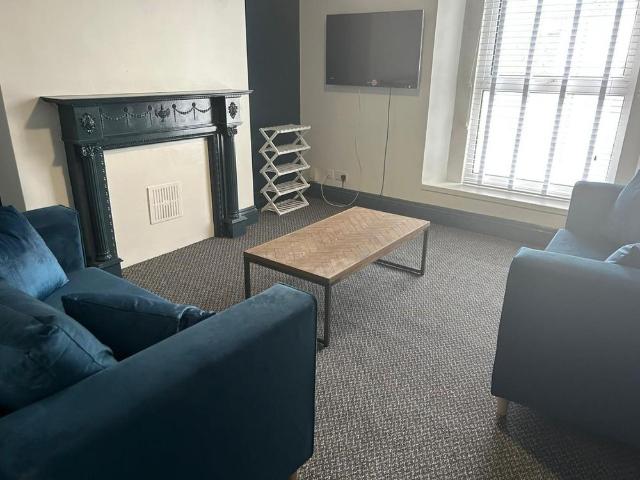 Apartment for rent in Greenbank, Plymouth