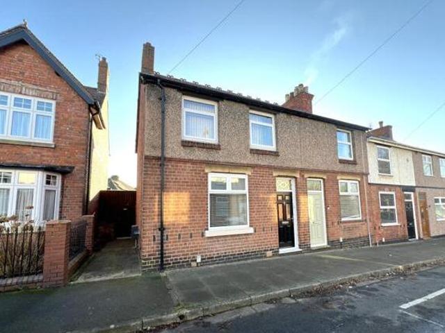 House for sale in Leyfields, Kettlebrook