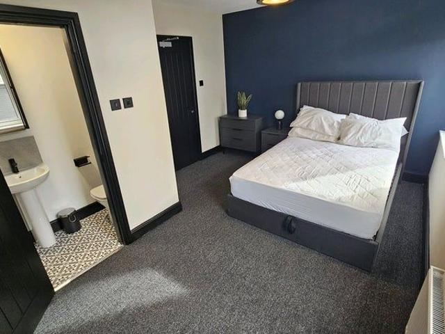 Room for rent in Swinton Park, Salford
