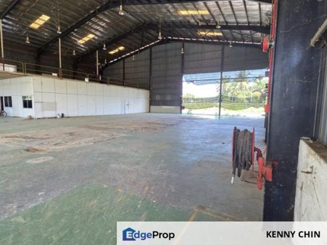 Warehouse for sale in Proton City, Muallim
