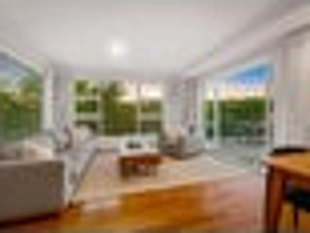 House for sale in Castor Bay