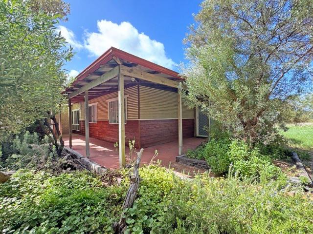 Cottage for sale in Esperance, Western Australia