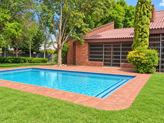 House for rent in Flamwood, Matlosana Local Municipality