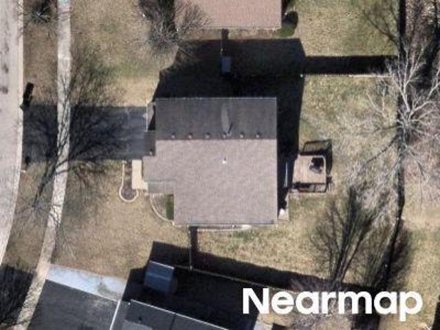 House for sale in Mchenry, Illinois