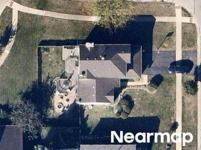 House for sale in Mchenry, Illinois