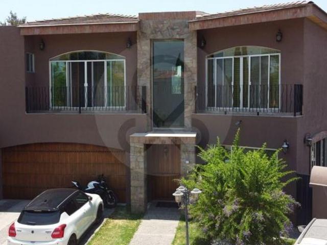 Casa En Condominio en venta en Tlajomulco De Zúñiga, Jalisco