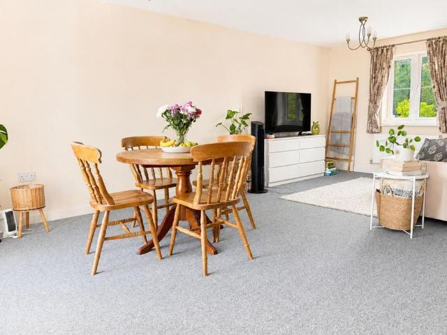 Apartment for rent in Frome