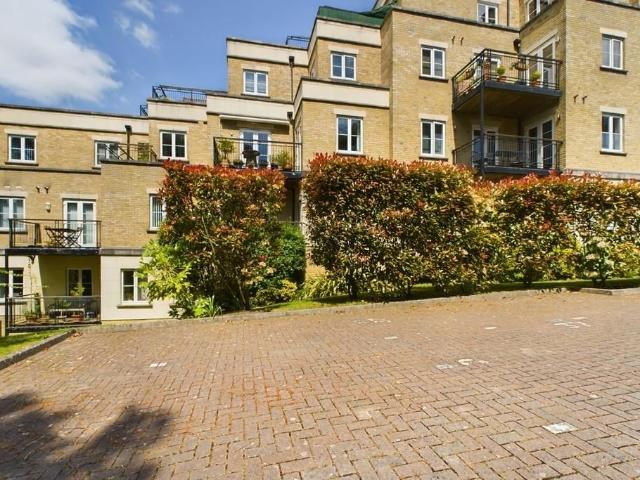 Apartment for rent in Bassett, City Of Southampton