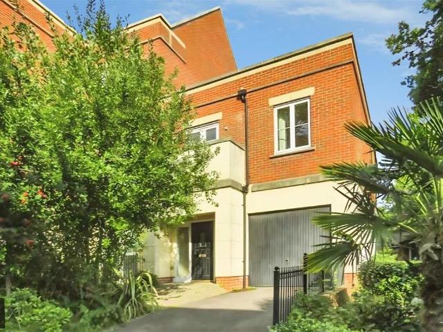 House for rent in Bassett, City Of Southampton