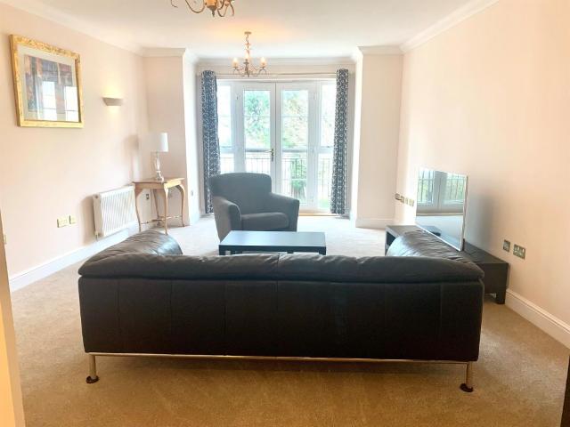 Apartment for rent in Bassett, City Of Southampton