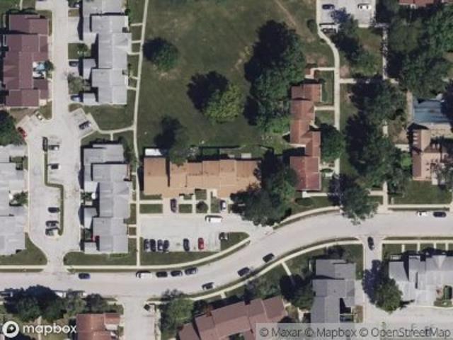 Townhouse for sale in Country Club Hills