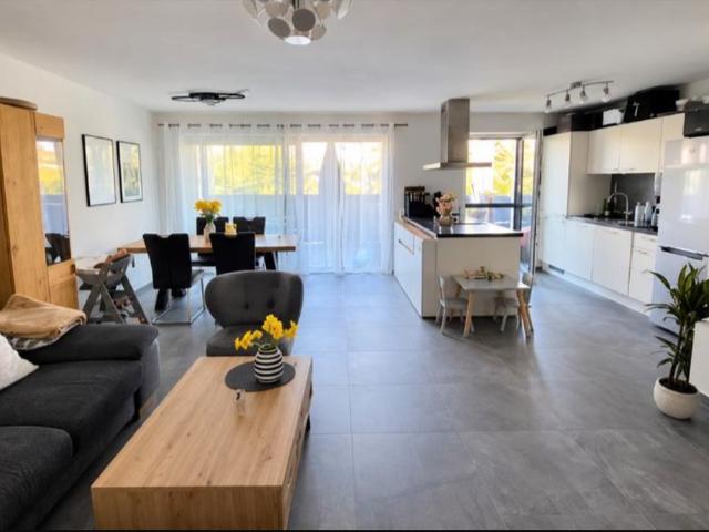 Dachgeschosswohnung kaufen in Althaus, Oberteuringen