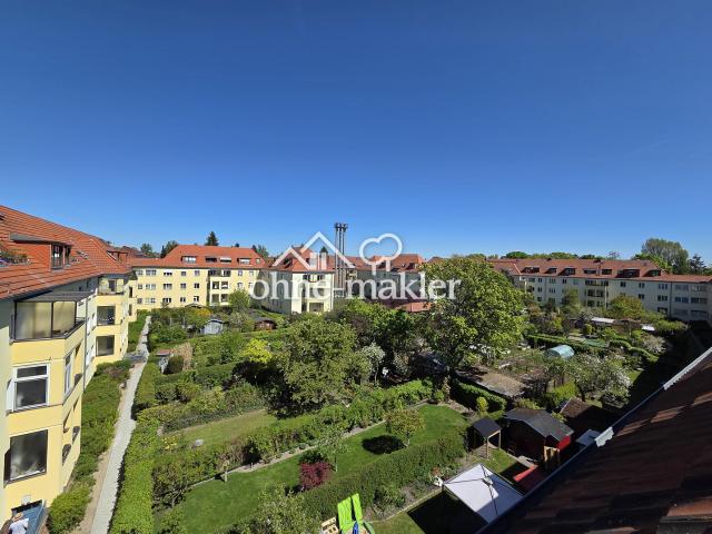 Apartment kaufen in Falkenhagener Feld, Berlin