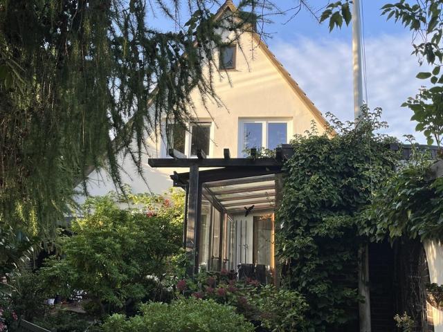 Villa kaufen in Schenefeld, Schleswig-Holstein