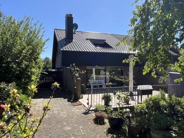 Haus kaufen in Moers, Nordrhein-Westfalen