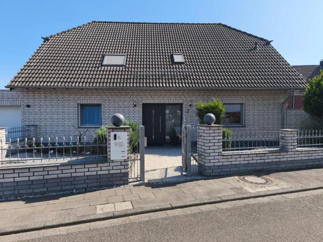 Haus kaufen in Neu-Etzweiler, Elsdorf