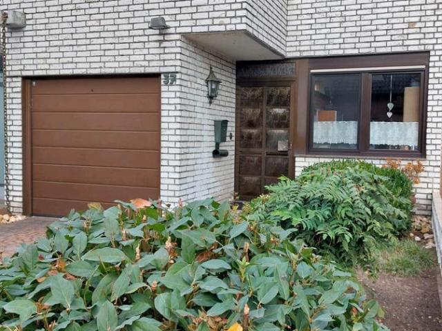 Haus kaufen in Moers, Nordrhein-Westfalen