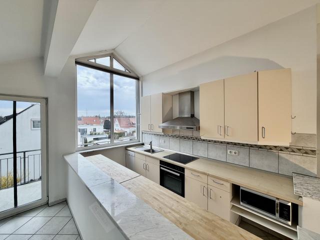 Dachgeschosswohnung kaufen in Webling, Dachau