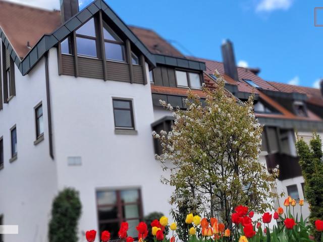 Mehrfamilienhaus kaufen in Westhausen, Baden-Württemberg