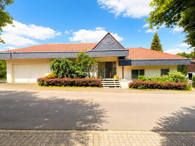 Mehrfamilienhaus kaufen in Wörsdorf, Idstein