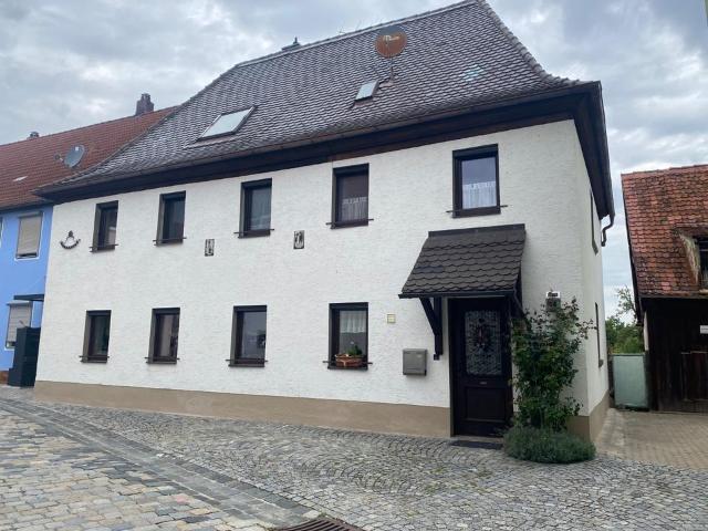 Haus kaufen in Markt Erlbach, Bayern