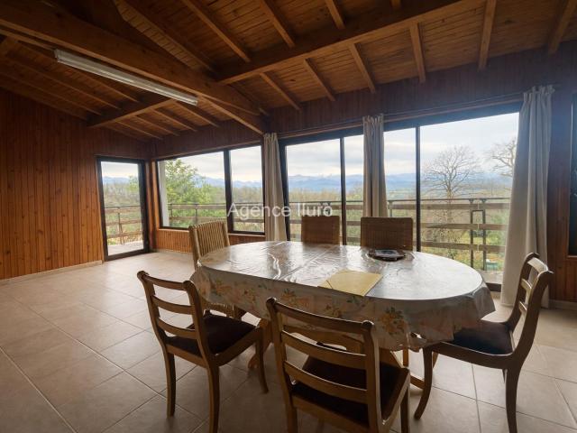 Maison vente à Oloron-Sainte-Marie, Eysus