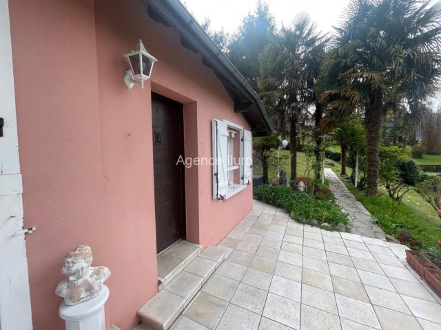 Maison vente à Oloron-Sainte-Marie, Eysus