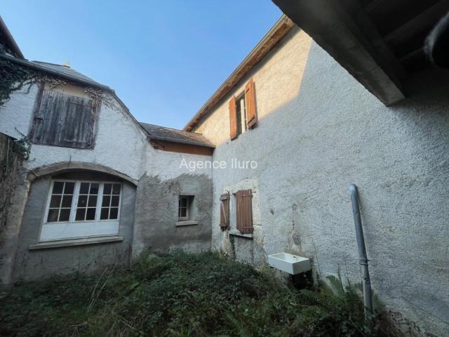 Maison vente à Oloron-Sainte-Marie, Eysus