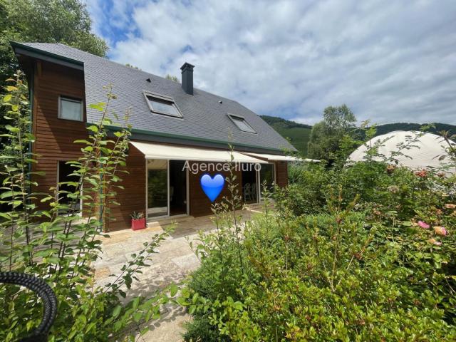 Maison vente à Oloron-Sainte-Marie, Eysus