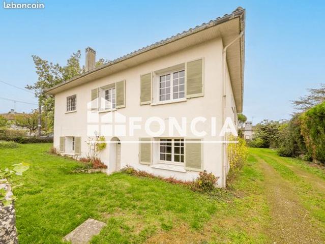 Maison vente à Angoulême, Aignes-et-puypéroux