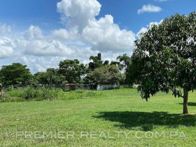 PROYECTO RESIDENCIAL EN ANTON