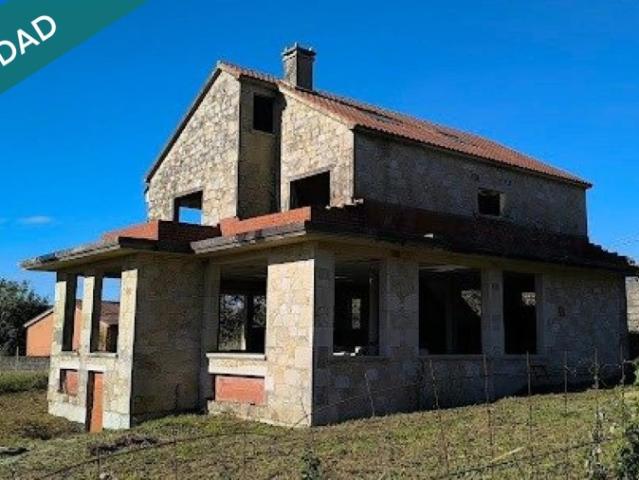 Chalet en venta en Noia, Galicia