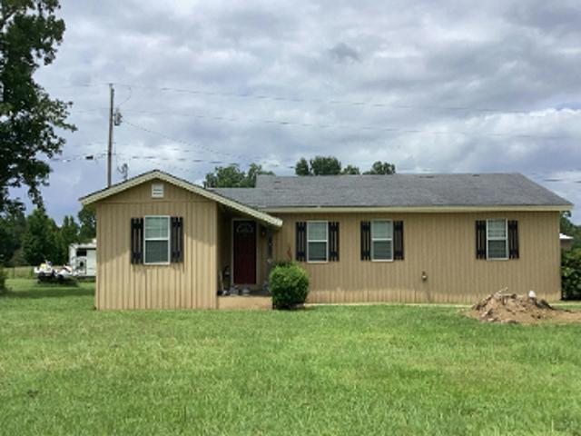 House for sale in Elmore, Alabama