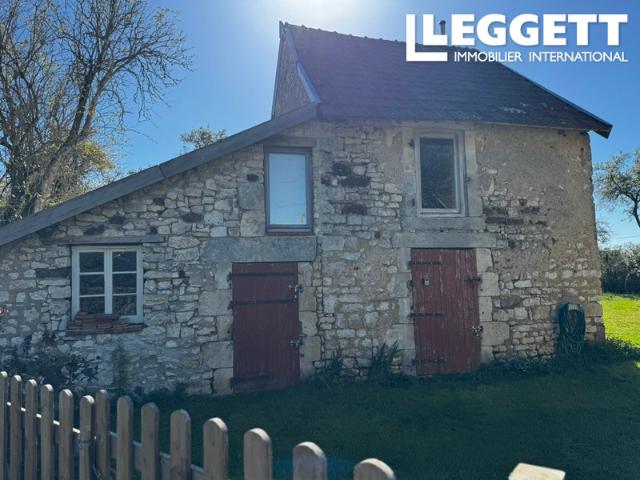 Maison vente à Issoudun, Pruniers