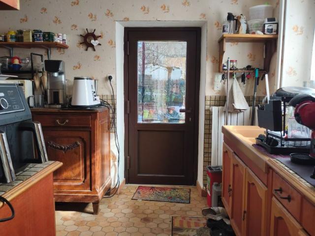 Maison vente à Issoudun, Pruniers