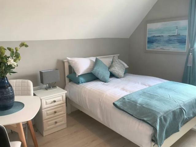 Studio to rent in Bluebell, North Tipperary