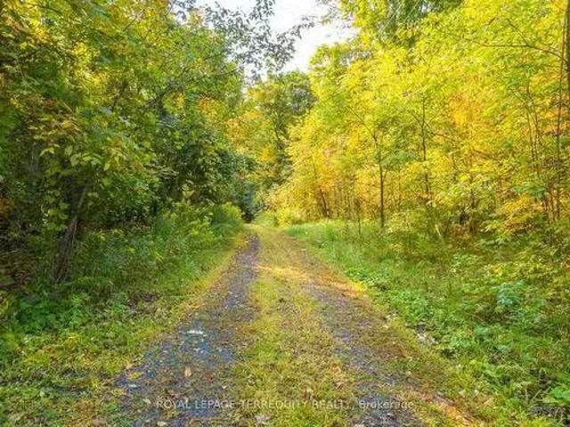 House for sale in Methuen, Ontario
