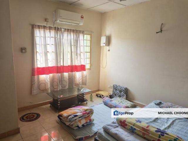 House for sale in PU 10, Majlis Bandaraya Subang Jaya