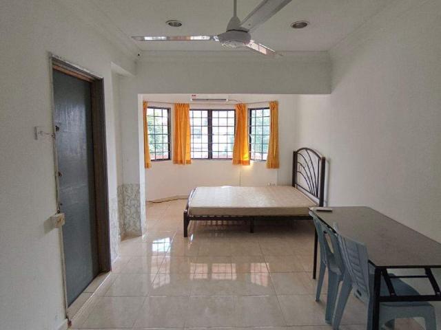 Room for rent in Petaling, Subang Jaya