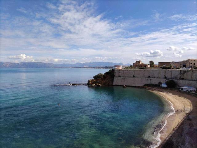 Locale Commerciale in vendita a Castellammare Del Golfo, Sicilia