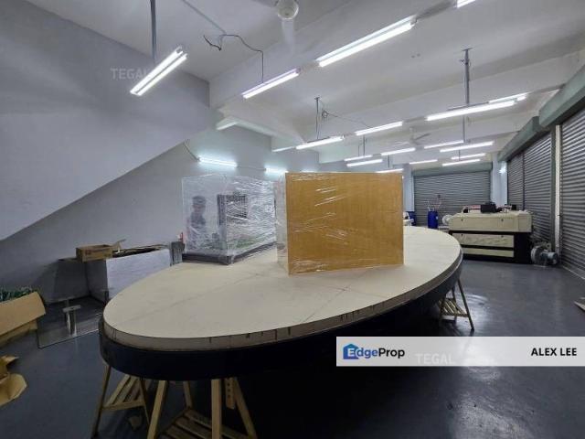 Shop for sale in Petaling, Subang Jaya