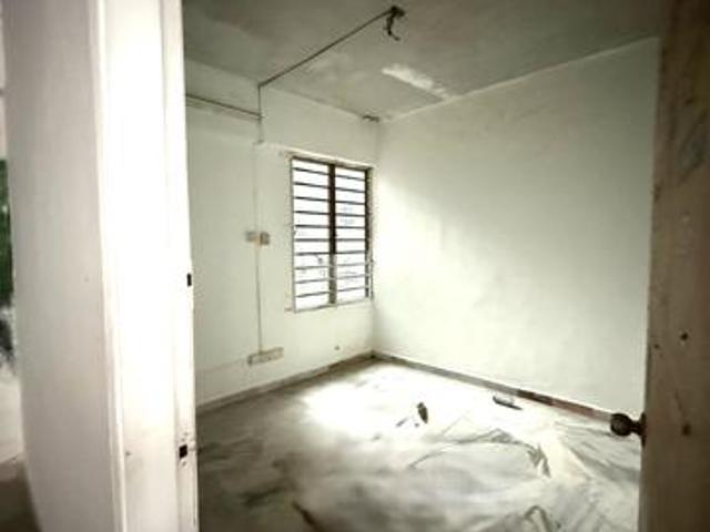 Apartment for sale in Puchong, Majlis Bandaraya Subang Jaya