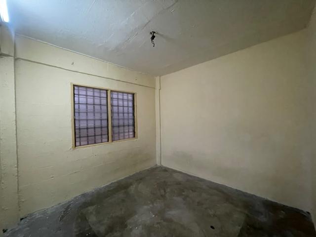 Flat for sale in Puchong, Majlis Bandaraya Subang Jaya