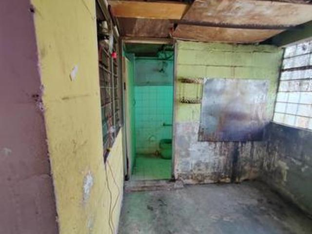 Flat for sale in Petaling, Subang Jaya