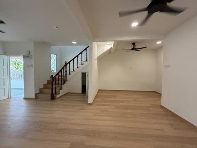 Terraced House for rent in Country Heights Damansara, Kuala Lumpur